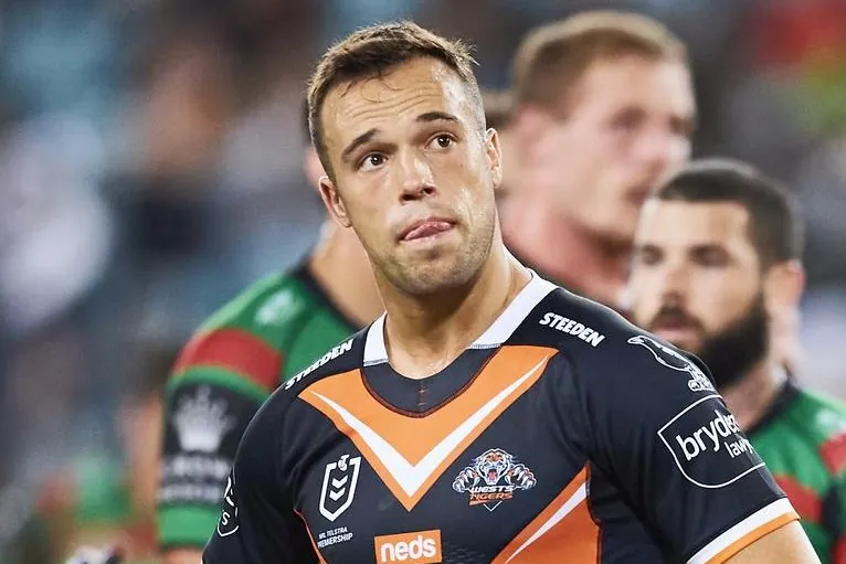 Brooks blocking out Tigers hate: “The only opinions that matter are the people at this club” Image
