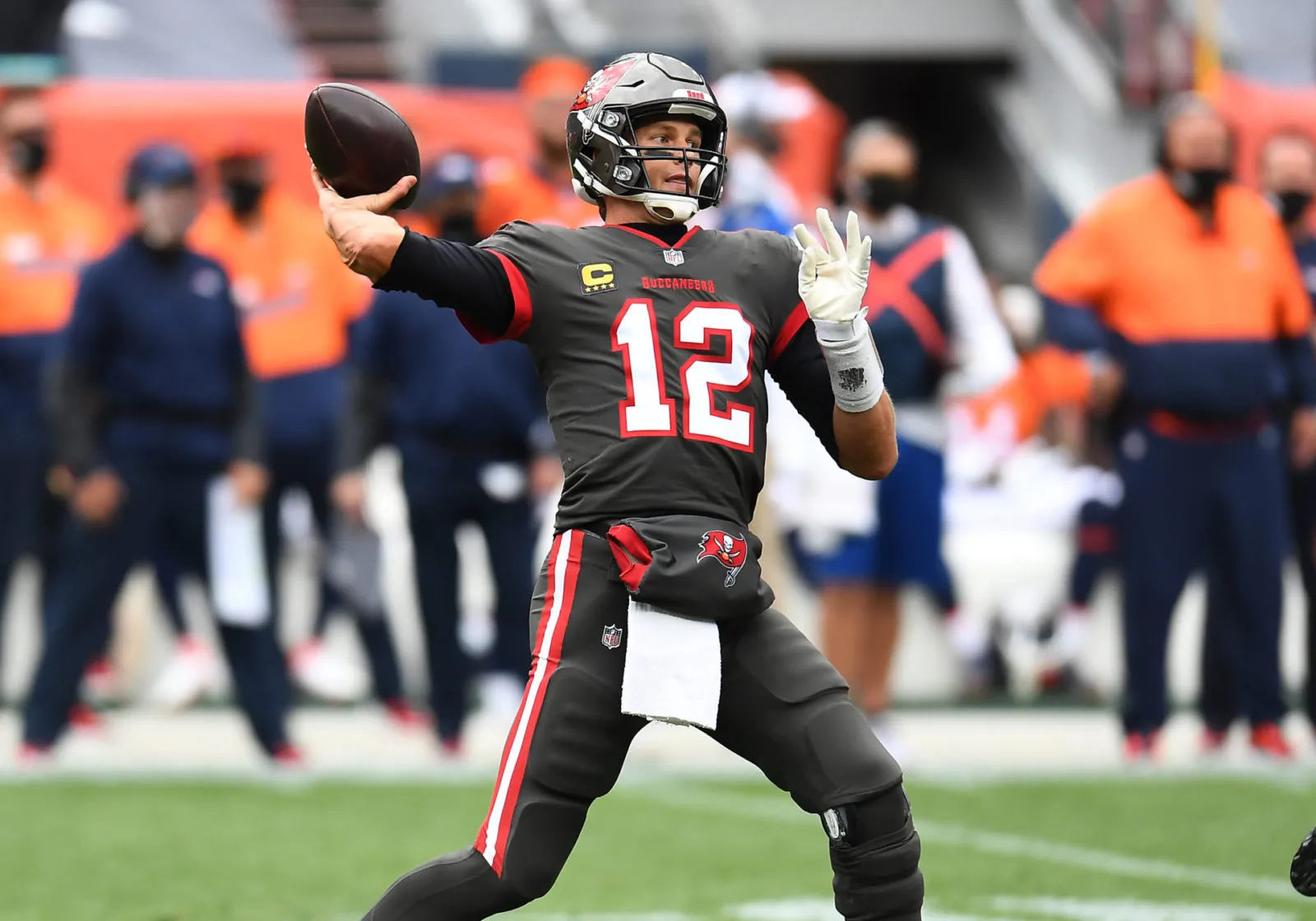 Buccaneers @ Bears: Our Expert Tips & Staking Plan Image