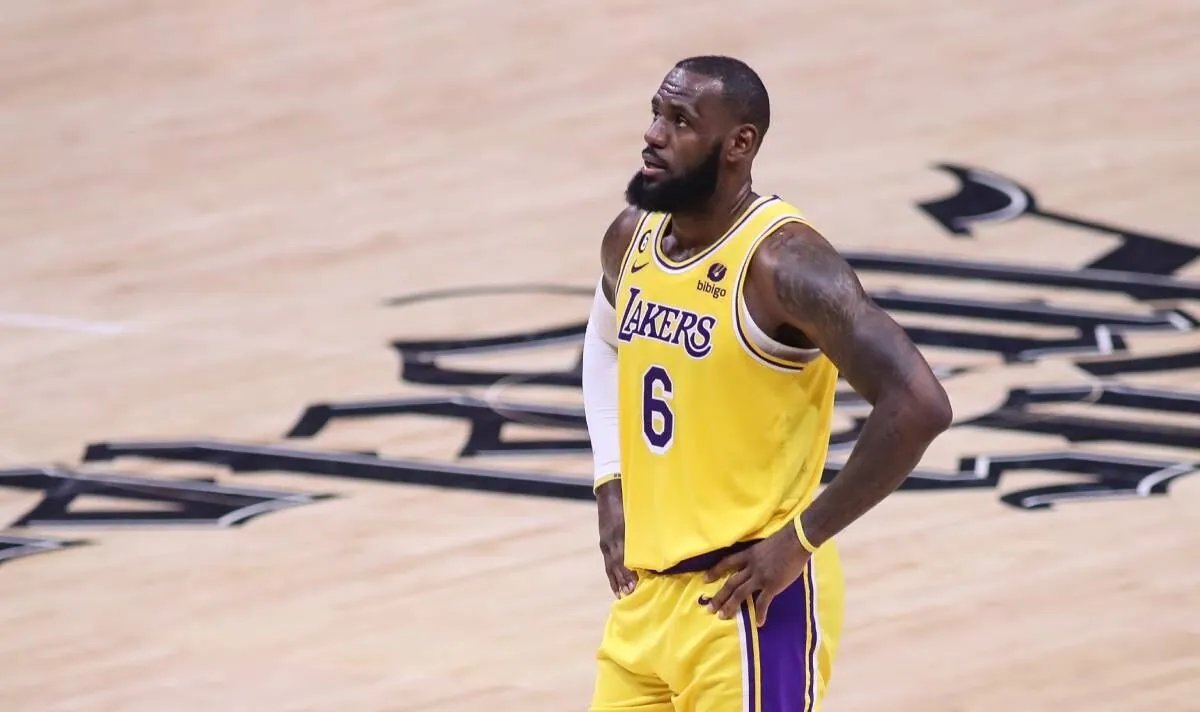 LeBron James eyes Saturday return vs. San Antonio following five-game absence Image