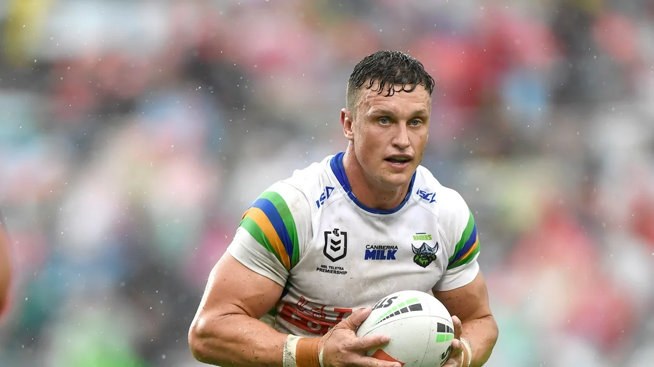 Wighton to take up 2024 Raiders option and extend one-club career Image