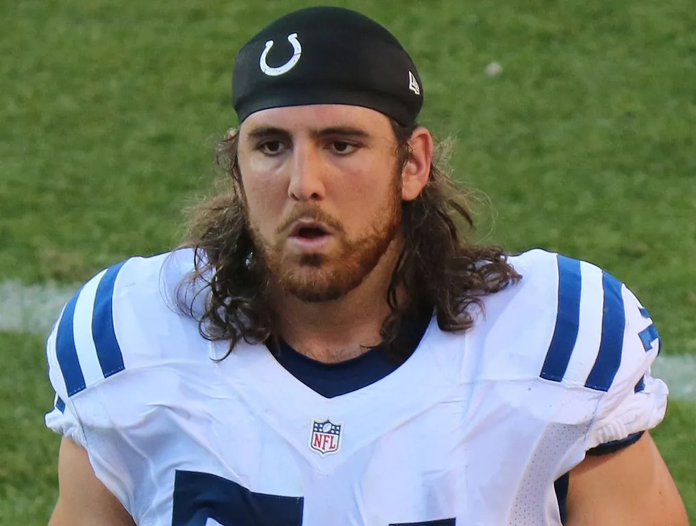 Colts offensive lineman Anthony Castonzo announces retirement Image