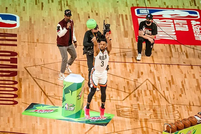 Pelicans deliver impressive 22-point comeback against Thunder Image