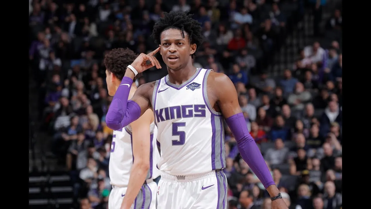 Kings trade De’Aaron Fox to the Spurs Image