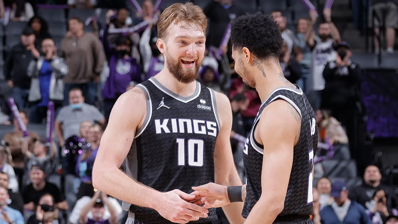 Domantas Sabonis records memorable triple-double for the Pacers Image