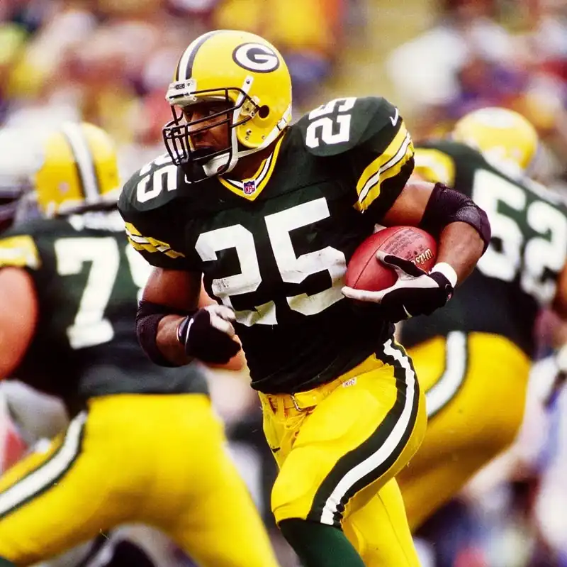Look back at the 1998 Divisional Playoff between the Packers and Buccaneers Image