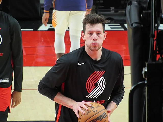 Suns lose second round pick in 2024 NBA Draft for tampering Image