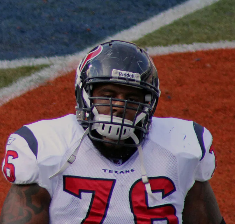 Jets sign offensive tackle Duane Brown Image