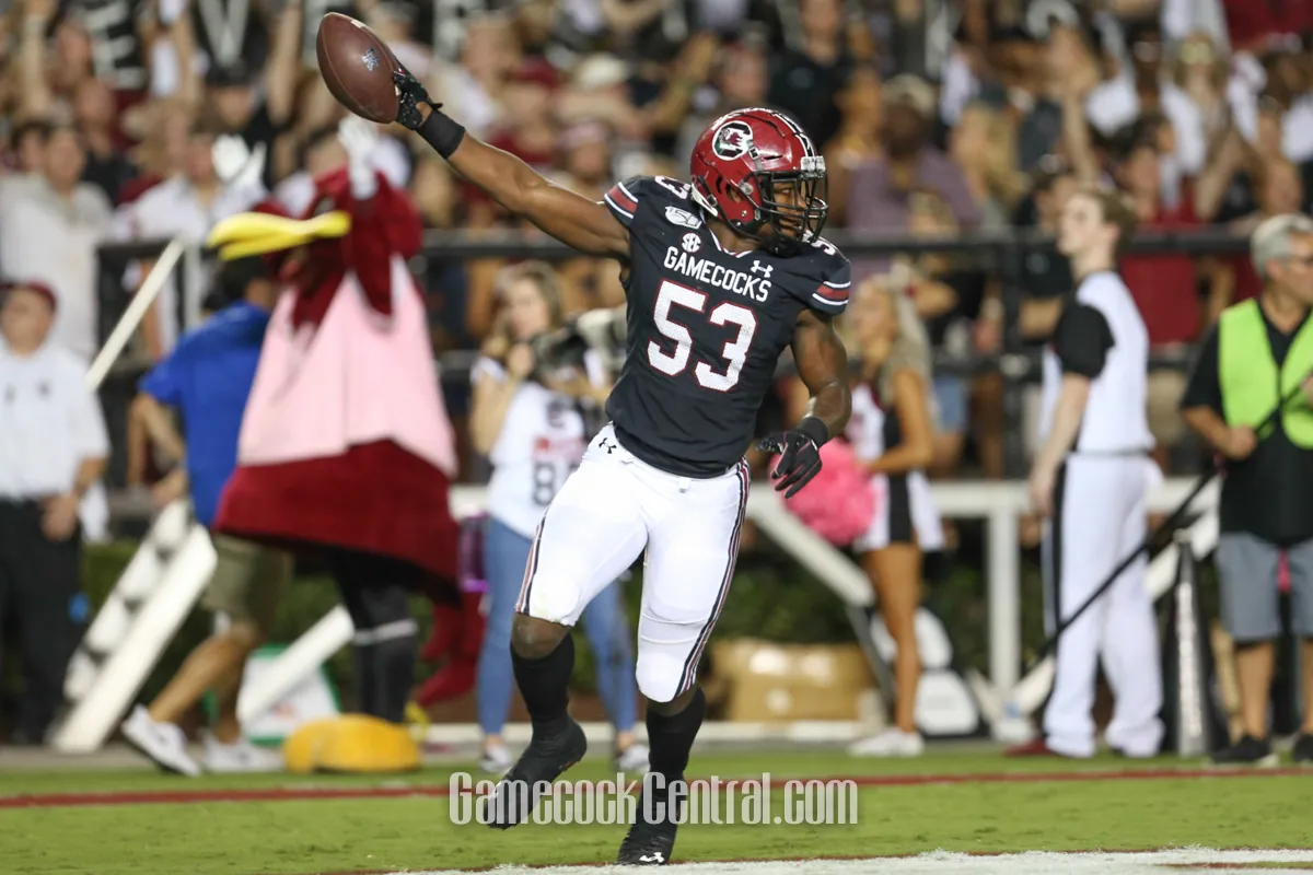 Titans trade LB Ernest Jones IV to Seahawks for LB Jerome Baker and a draft pick Image
