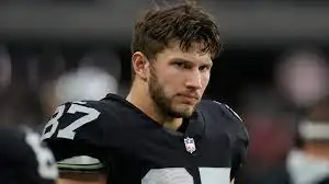 Saints sign tight end Foster Moreau after cancer diagnosis Image