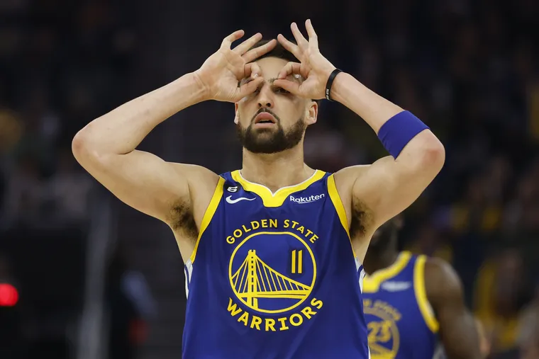 Thompson drops 54, Looney tips in game-winner as Warriors outlast Hawks in 2OT Image