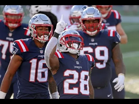 Patriots running back James White retires at age 30 Image