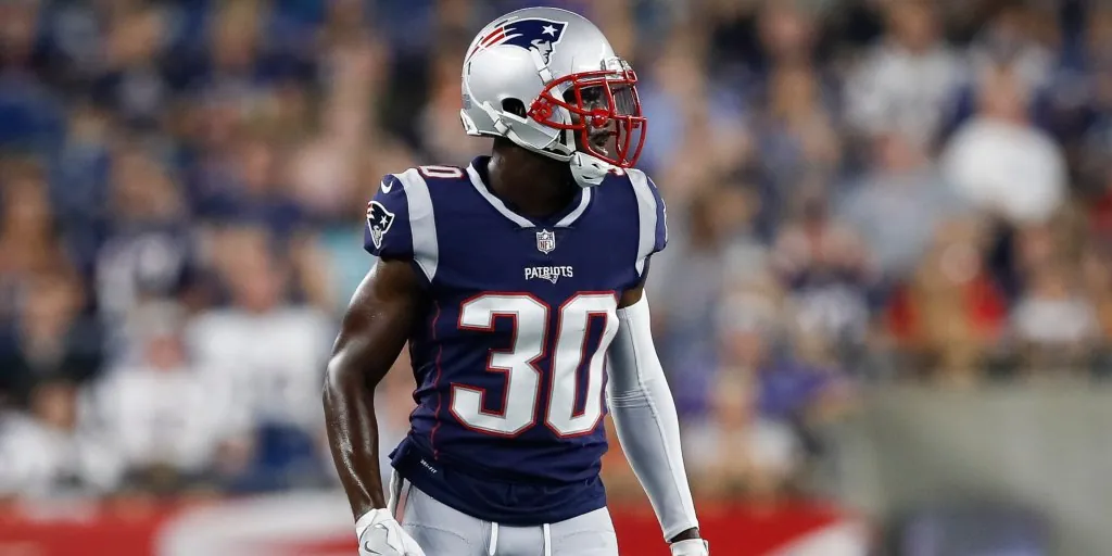 Dolphins sign cornerback Jason McCourty Image