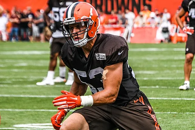 Jaguars trade linebacker Joe Schobert to Steelers Image