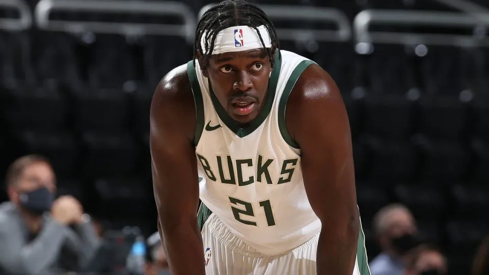 Jrue Holiday becomes oldest Bucks player to have 50 points in a game Image