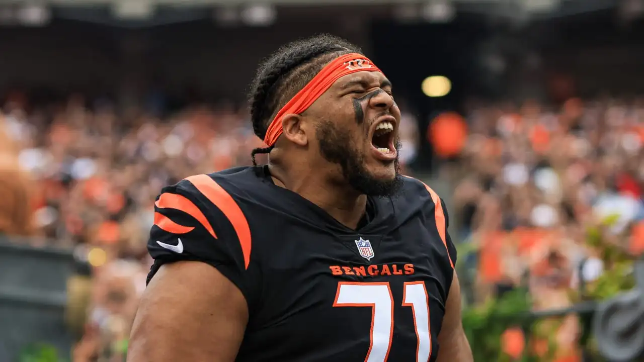 NFL Weekly Preview Week 17: Key Injuries, Player Statistical Projections & Possible Upsets Image