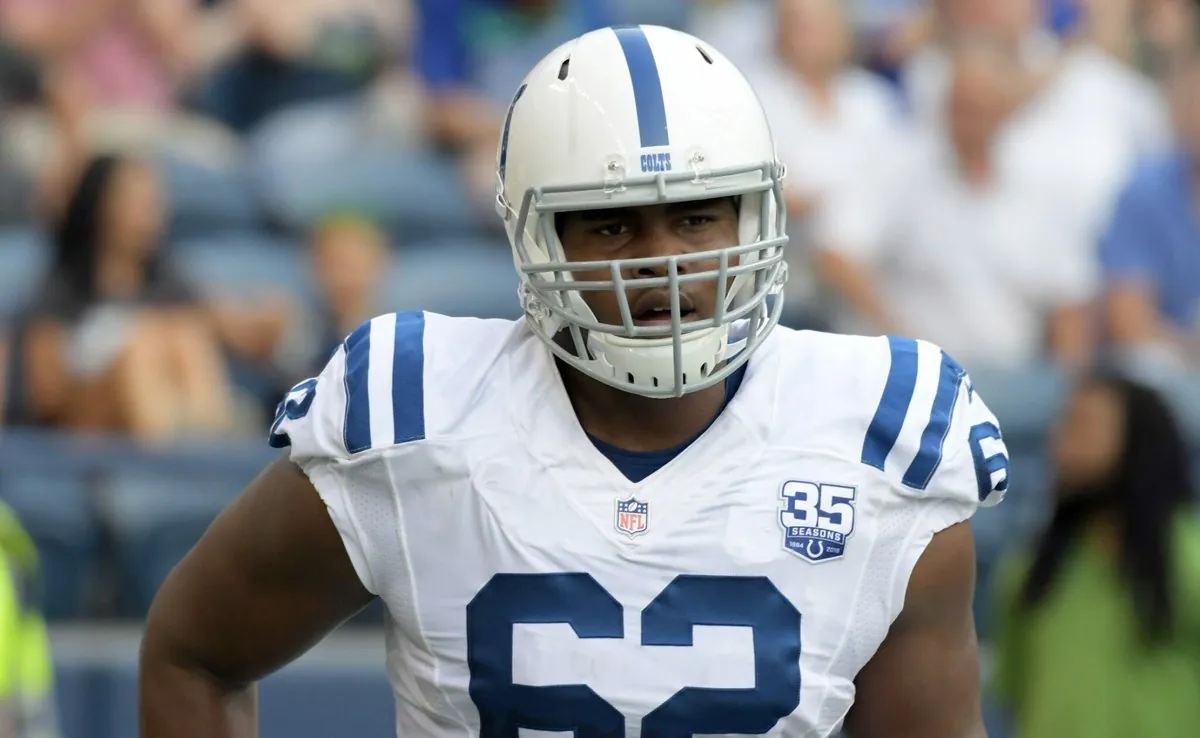 Eagles sign offensive lineman Le’Raven Clark Image