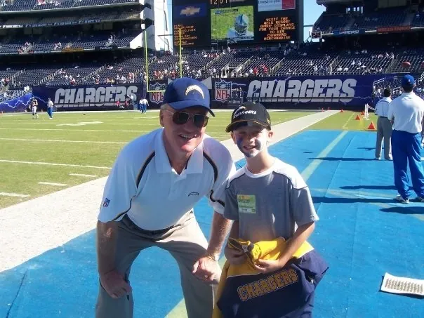 Former NFL head coach Marty Schottenheimer dies at age 77 of Alzheimer’s Image