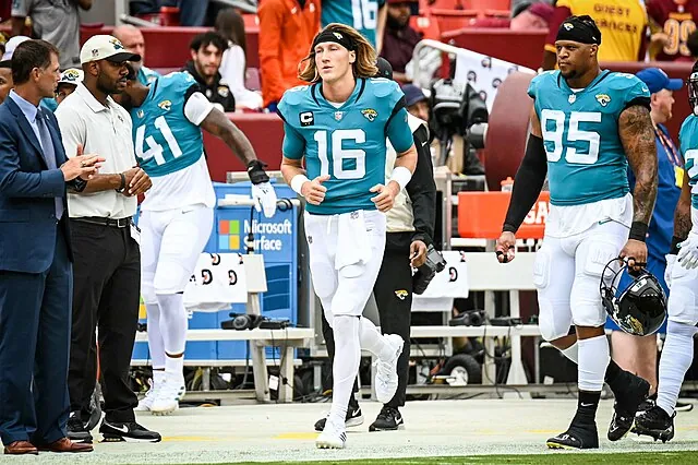 Jaguars trade defensive end Roy Robertson-Harris to the Seahawks Image