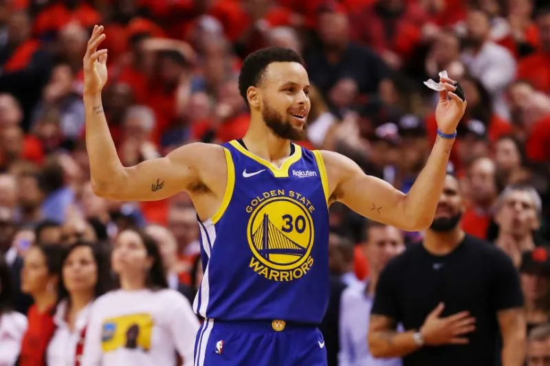 Stephen Curry sets NBA record for most three-pointers made in a month Image
