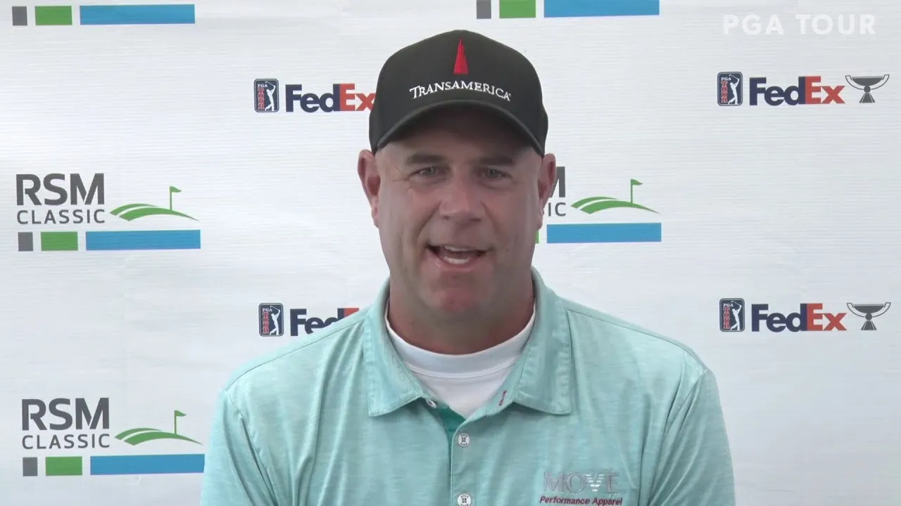 Stewart Cink continues with exceptional golf in his late 40s Image