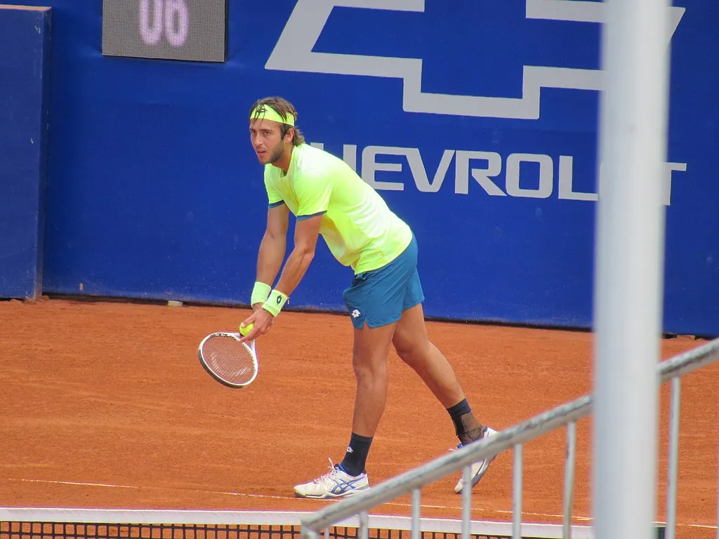 Tomas Martin Etcheverry makes surprise run to quarterfinals at 2023 French Open Image