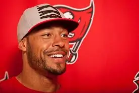 Former Buccaneers and Chargers wide receiver Vincent Jackson dies at age 38 Image