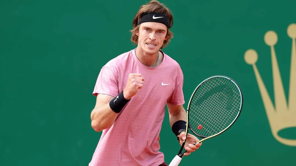 Wimbledon Day 5: Our Expert Selections & Staking Plan 2/6 Image