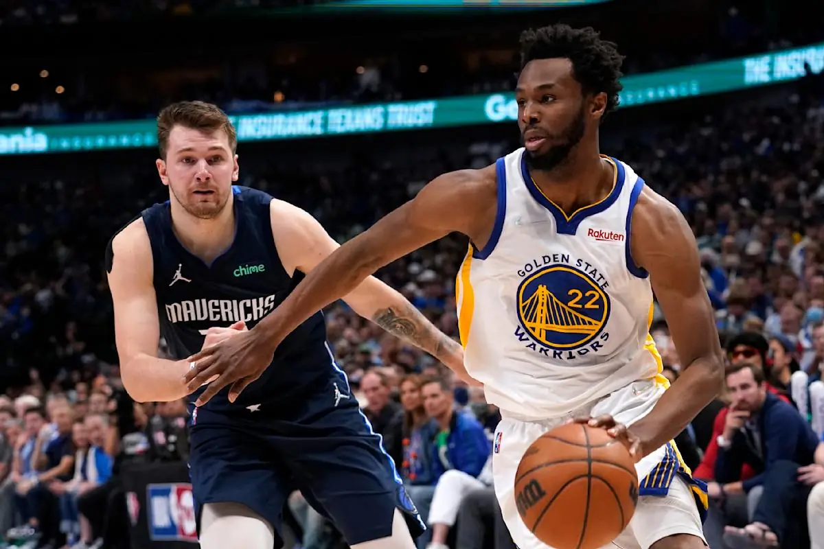 Warriors storm past Mavericks, take 3-0 series lead Image