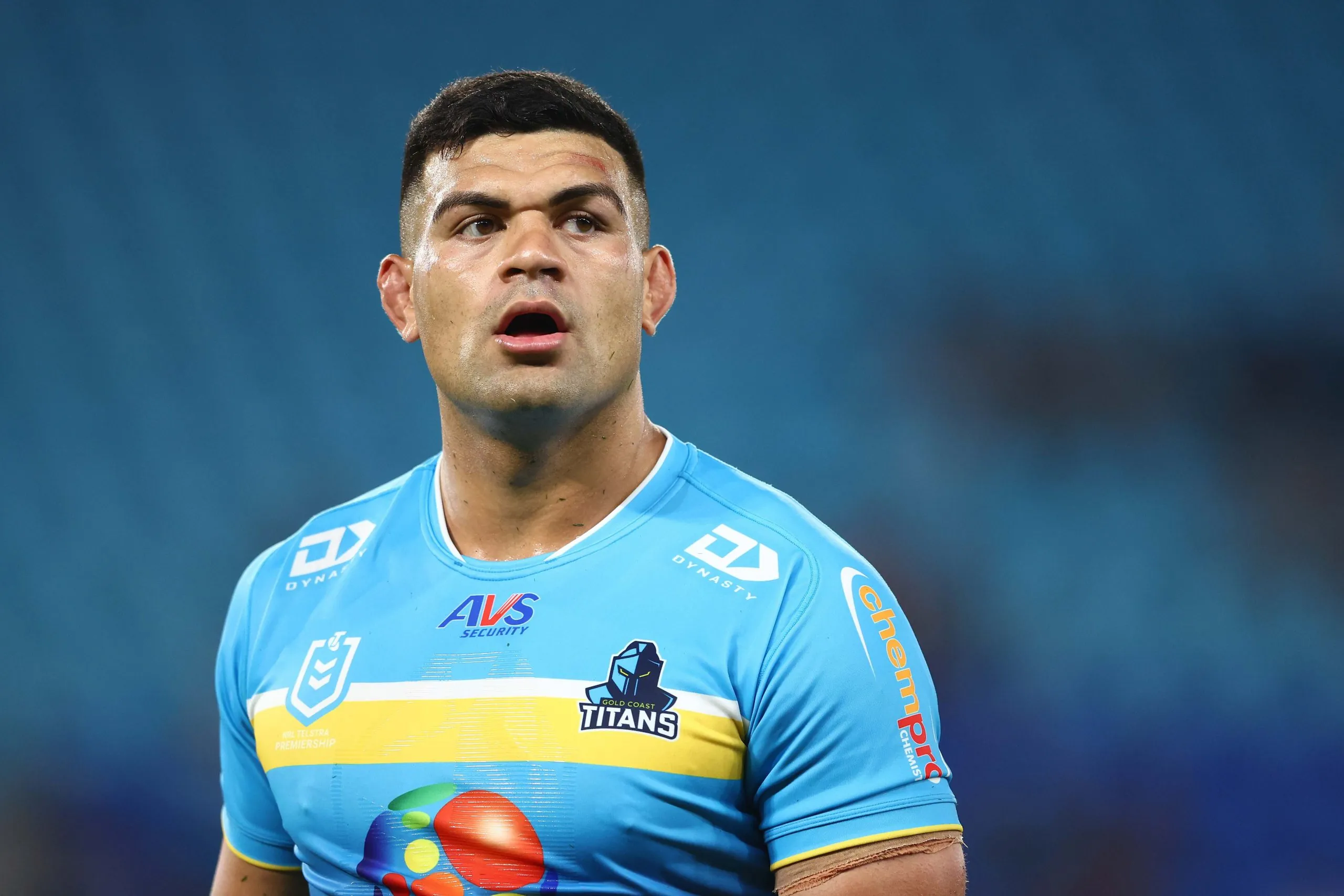 One more mega twist as Fifita actually backflips to stay with Titans Image