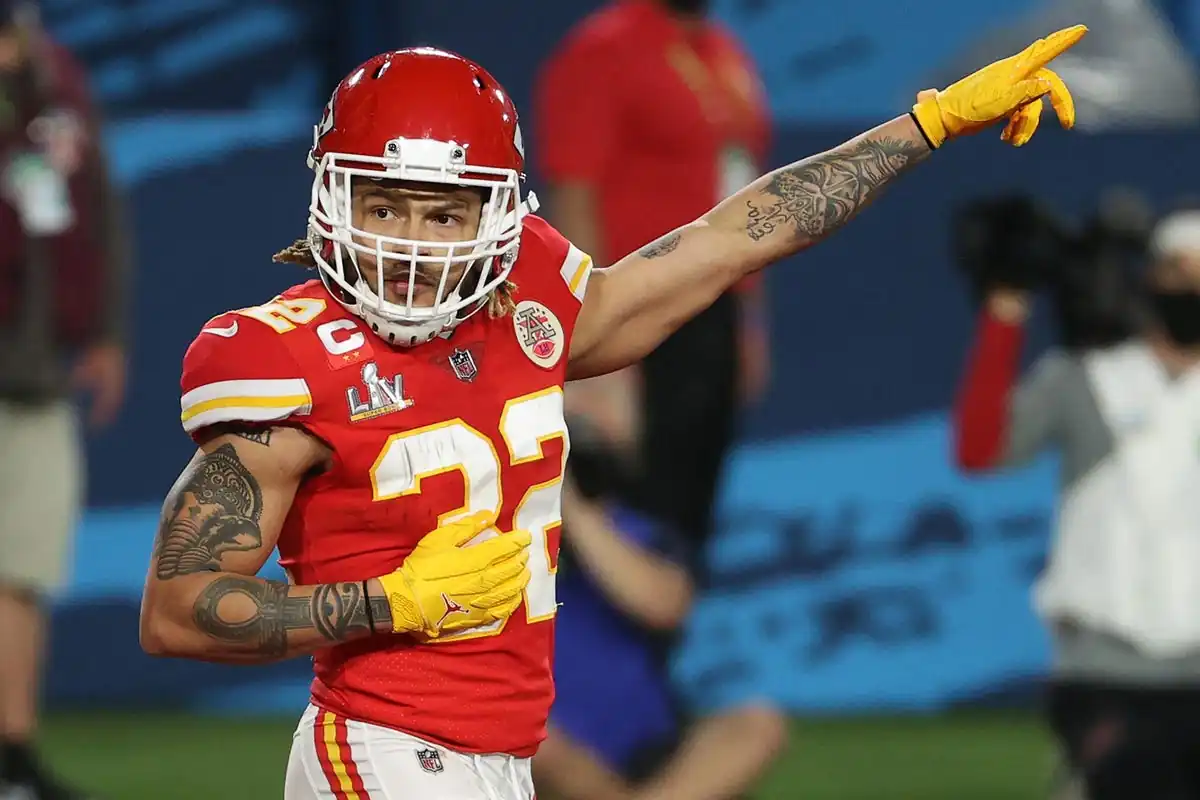 2021 NFL Week 17 Preview: Our Expert Tips & Staking Plan Image