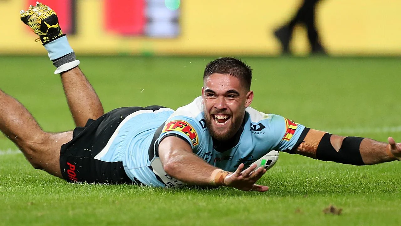 Two more years for Kennedy as Sharks lock down backline Image