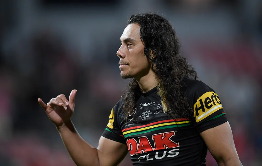 Bulldogs launch eleventh-hour bid to try and beat Tigers to Luai signature Image