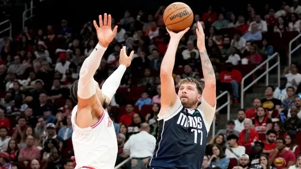Dončić drops 47, Mavs snap Rockets’ streak Image