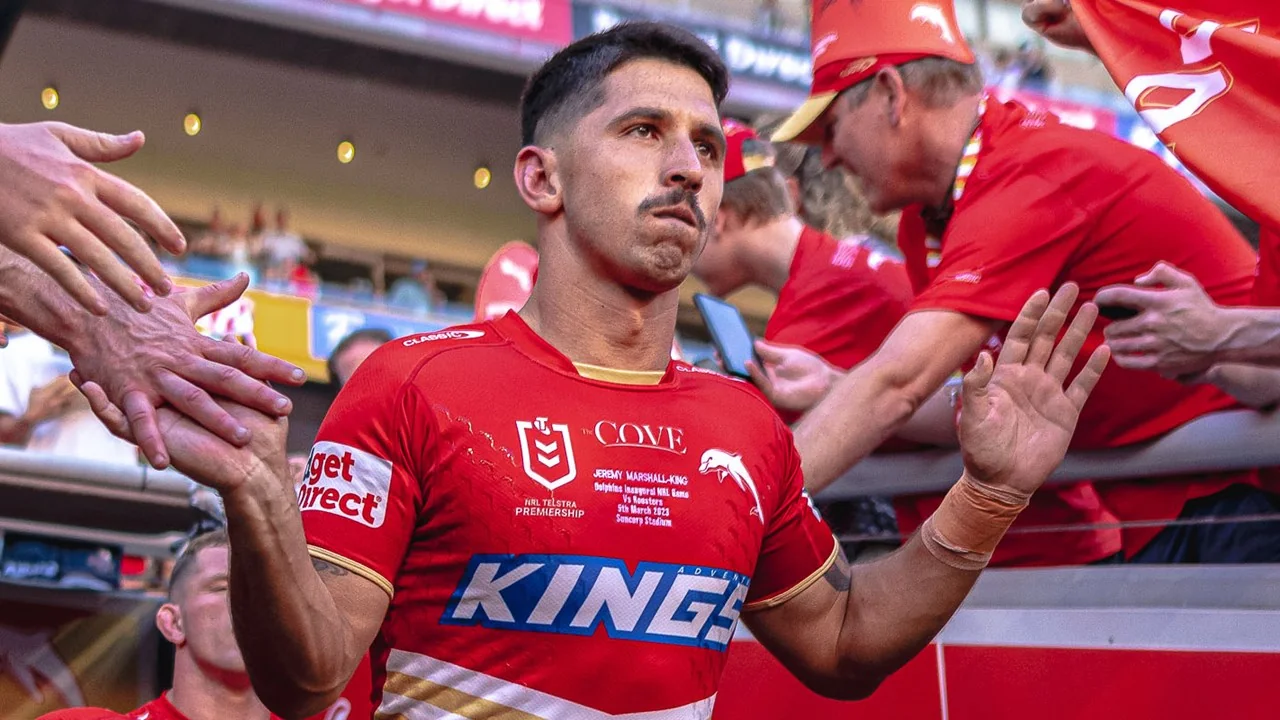 Marshall-King quickly re-pledges to Dolphins over testing open NRL waters Image