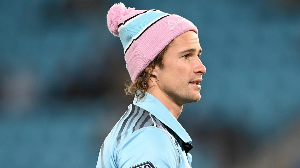 Hynes will stay No.7 heading into fourth Cronulla campaign Image