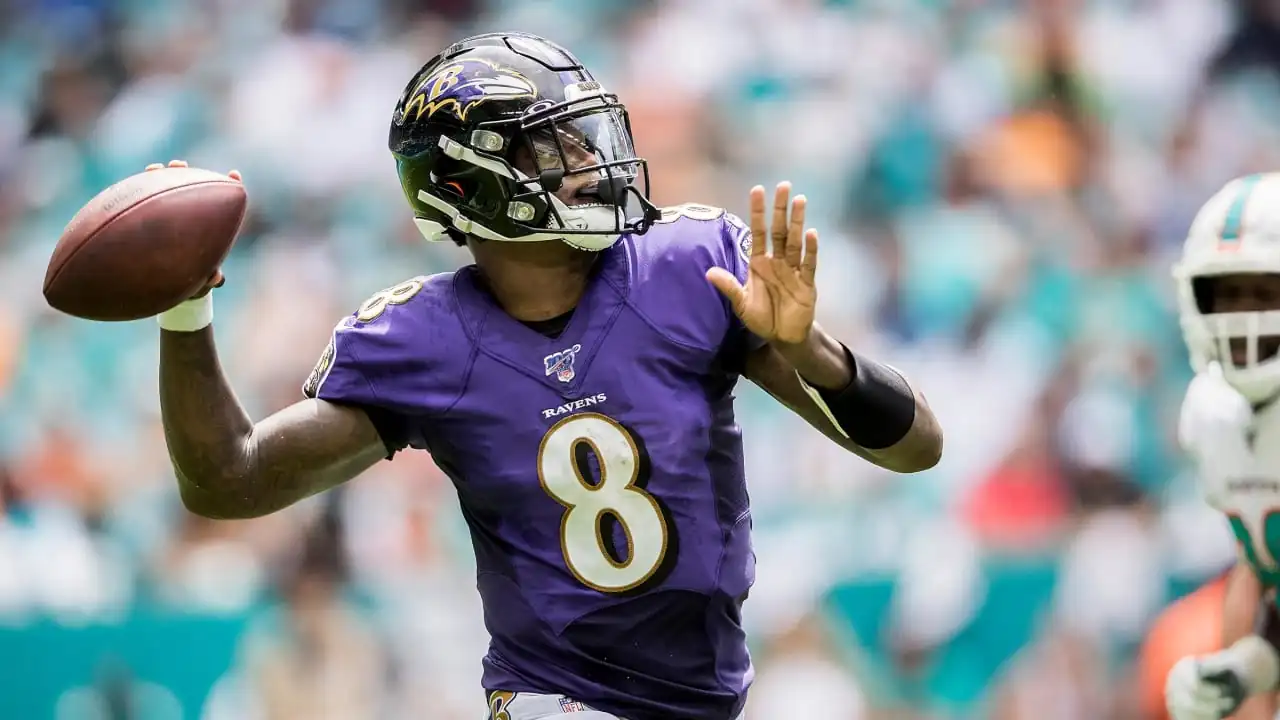 2022 NFL Week 12 Preview: Our Expert Tips & Staking Plan Image