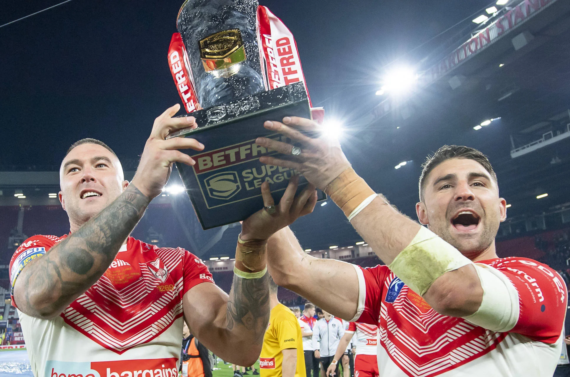 NRL gunning to buy Super League, wants it played in UK winter Image
