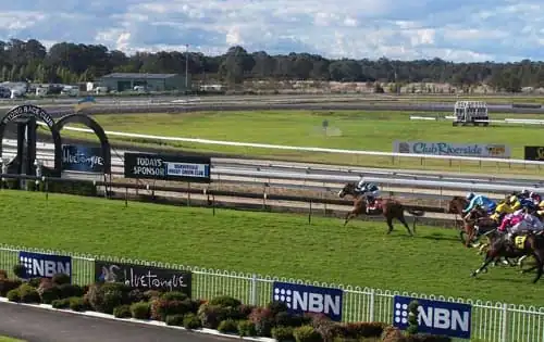 Our BlackBook & Trial Runners: Horses Running Today & Staking Plan 4/9 Image