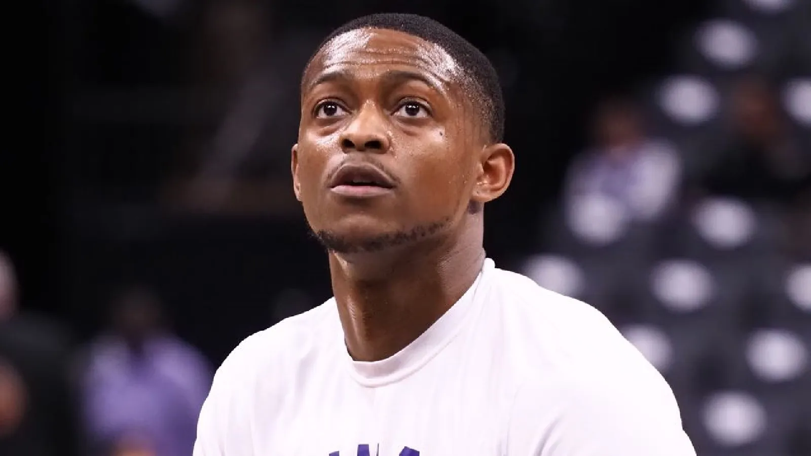 Spurs point guard De’Aaron Fox to have season-ending pinkie surgery Image