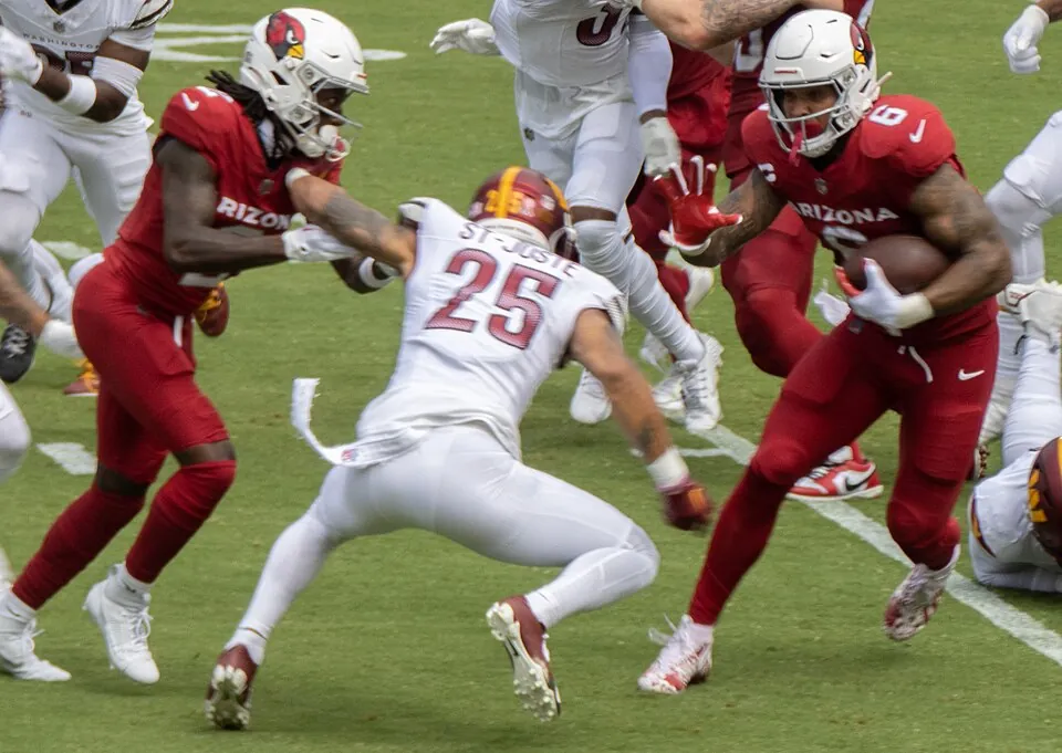 Opinion: Cardinals offense not the same without James Conner Image