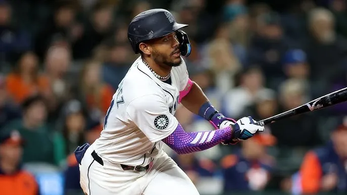Mariners take commanding 2-0 lead in the ALCS Image