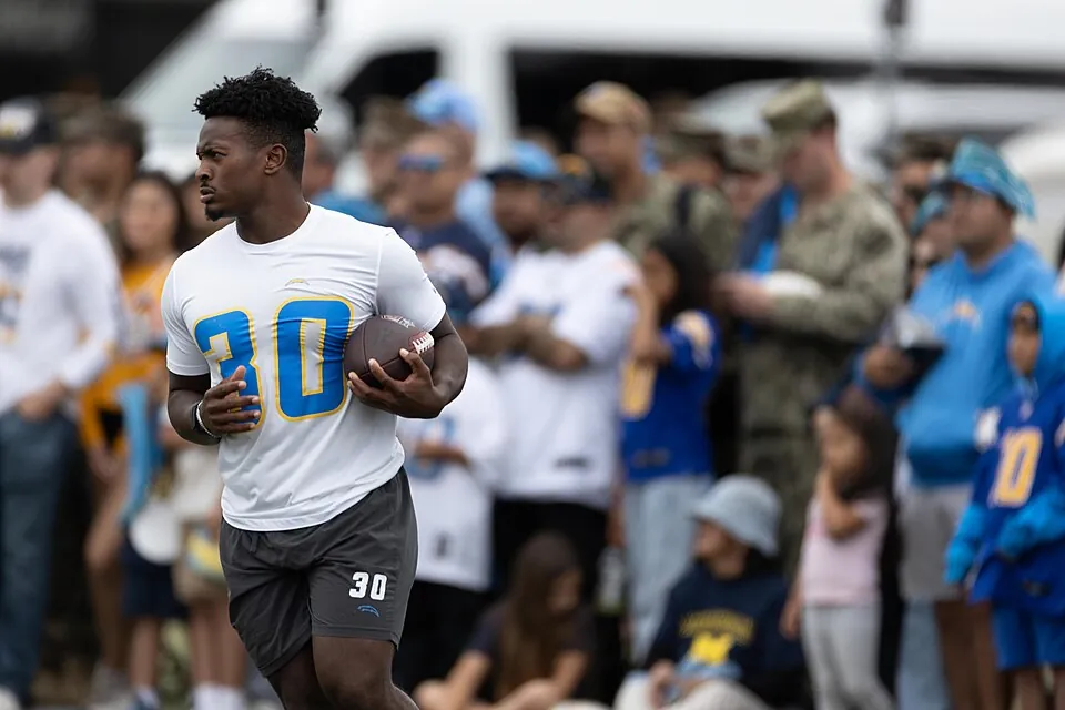 Kimani Vidal leads Chargers to win over the Vikings Image