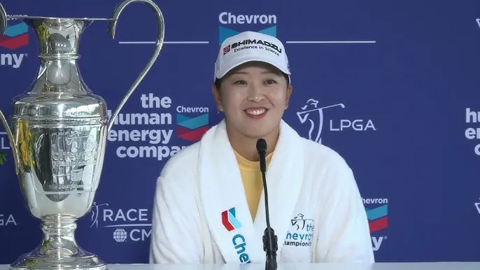 Mao Saigo leads after second round of 2025 US Women’s Open Image
