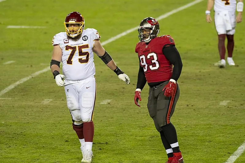 Five-time Pro Bowl defensive tackle Ndamukong Suh retires at age 38 Image