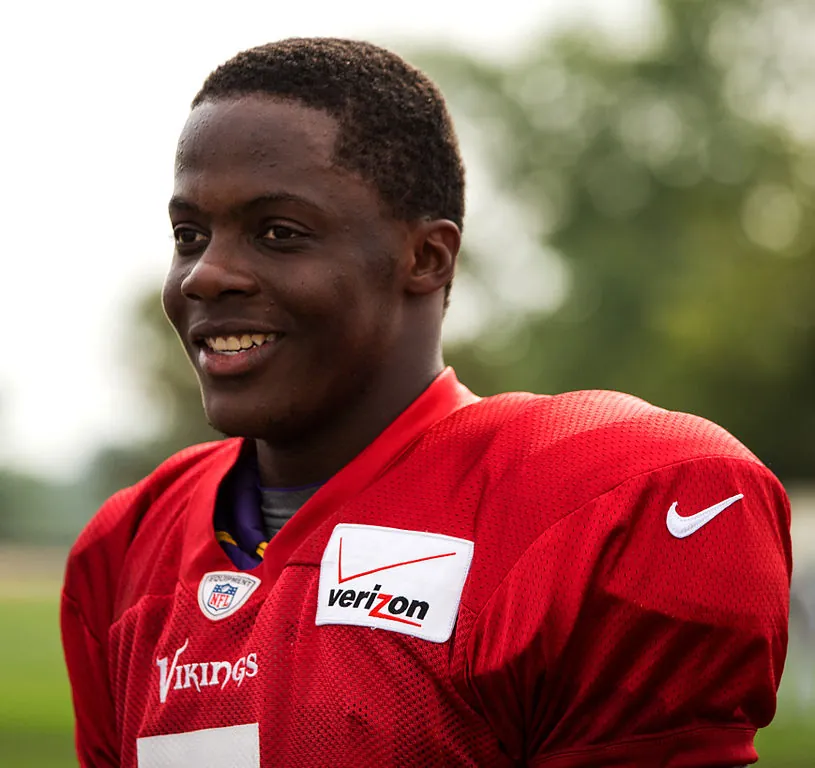 Buccaneers sign quarterback Teddy Bridgewater Image