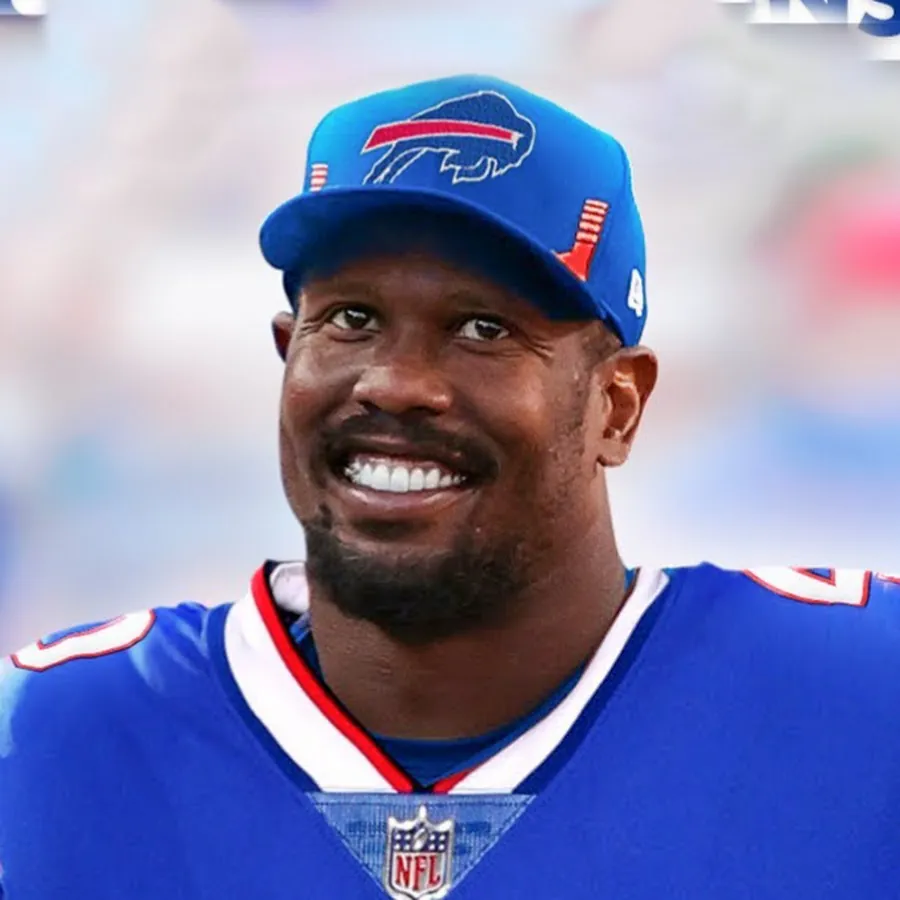 Commanders sign linebacker Von Miller Image