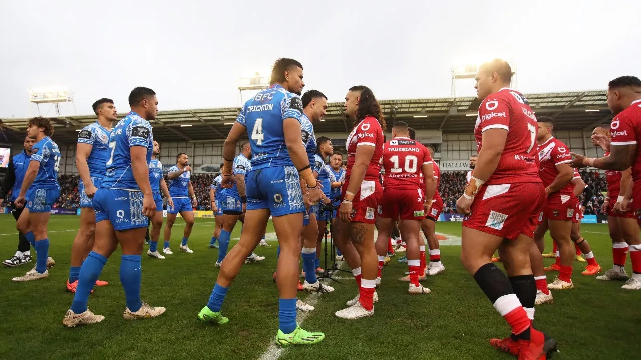 Unmissable Samoan Siva Tau v Tongan Sipi Tau at Rugby League World Cup 2021 | Cazoo Match Highlights - YouTube