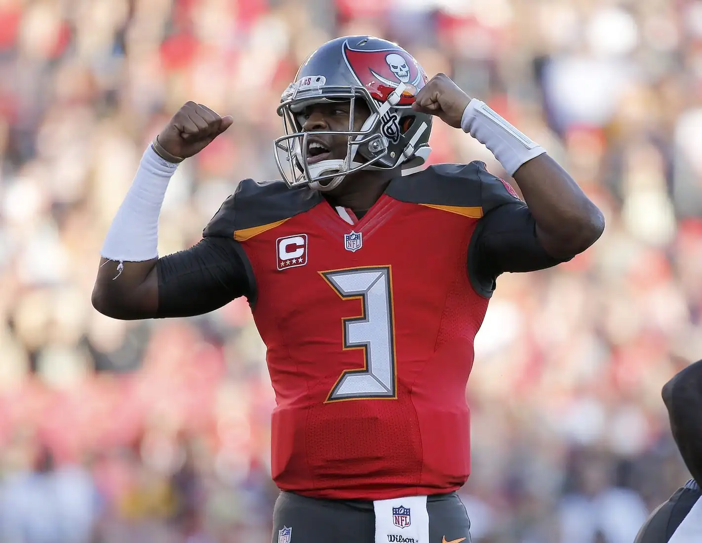 Saints sign Jameis Winston from the Buccaneers Image