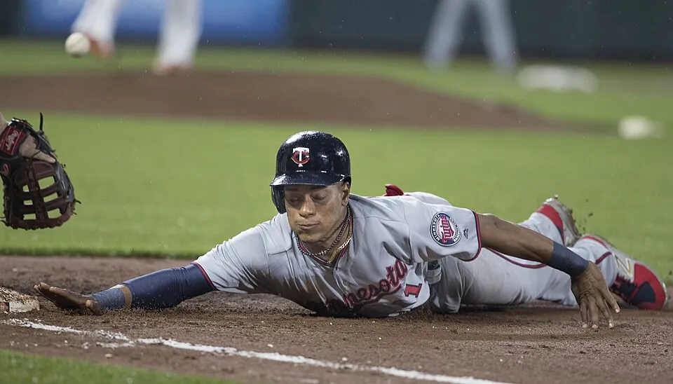 Mets sign second baseman Jorge Polanco Image
