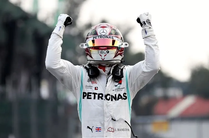 Lewis Hamilton Wins A Dramatic Mexico Grand Prix Image